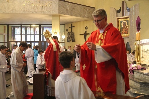 Nowi ceremoniarze i animatorzy służby liturgicznej w diecezji bielsko-żywieckiej - 2022