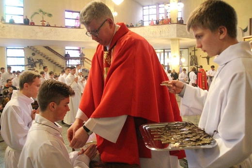 Nowi ceremoniarze i animatorzy służby liturgicznej w diecezji bielsko-żywieckiej - 2022