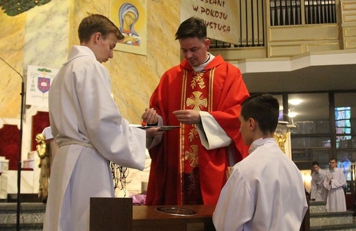 Nowi ceremoniarze i animatorzy służby liturgicznej w diecezji bielsko-żywieckiej - 2022