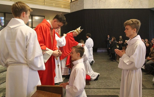 Nowi ceremoniarze i animatorzy służby liturgicznej w diecezji bielsko-żywieckiej - 2022