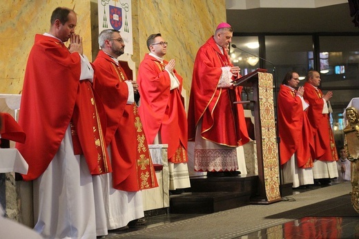 Nowi ceremoniarze i animatorzy służby liturgicznej w diecezji bielsko-żywieckiej - 2022