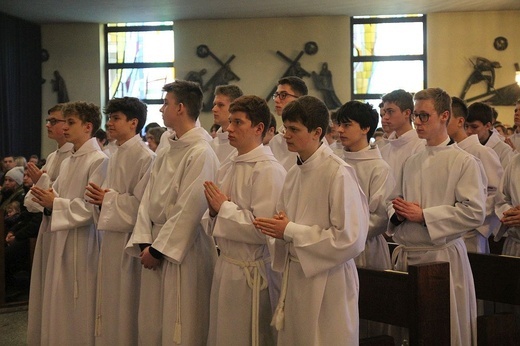 Nowi ceremoniarze i animatorzy służby liturgicznej w diecezji bielsko-żywieckiej - 2022