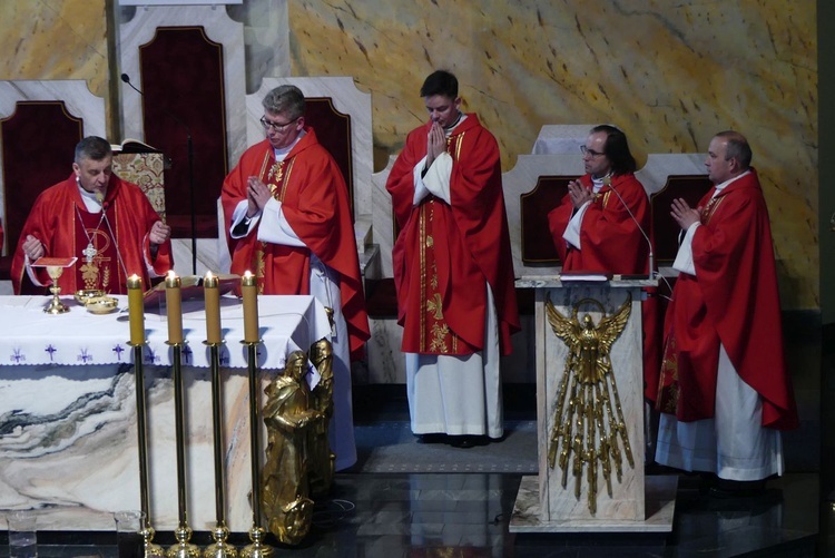 Nowi ceremoniarze i animatorzy służby liturgicznej w diecezji bielsko-żywieckiej - 2022