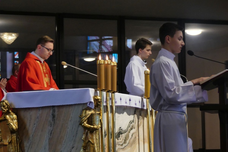 Nowi ceremoniarze i animatorzy służby liturgicznej w diecezji bielsko-żywieckiej - 2022