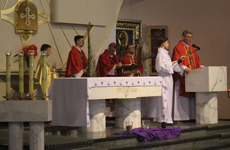 Nowi ceremoniarze i animatorzy służby liturgicznej w diecezji bielsko-żywieckiej - 2022