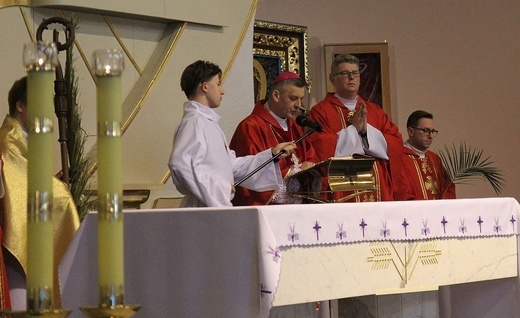 Nowi ceremoniarze i animatorzy służby liturgicznej w diecezji bielsko-żywieckiej - 2022