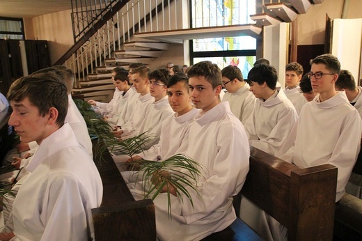 Nowi ceremoniarze i animatorzy służby liturgicznej w diecezji bielsko-żywieckiej - 2022