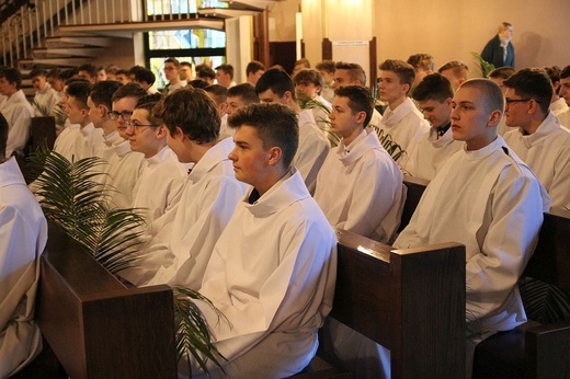 Nowi ceremoniarze i animatorzy służby liturgicznej w diecezji bielsko-żywieckiej - 2022