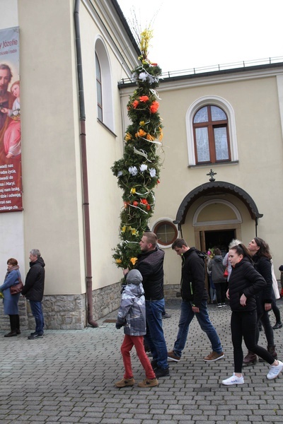 Kiermasz wielkanocny dla gości z Ukrainy w Hałcnowie