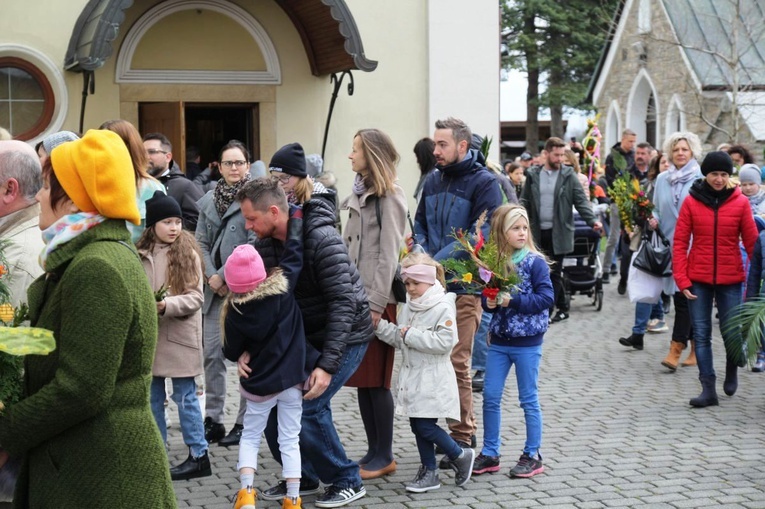 Kiermasz wielkanocny dla gości z Ukrainy w Hałcnowie