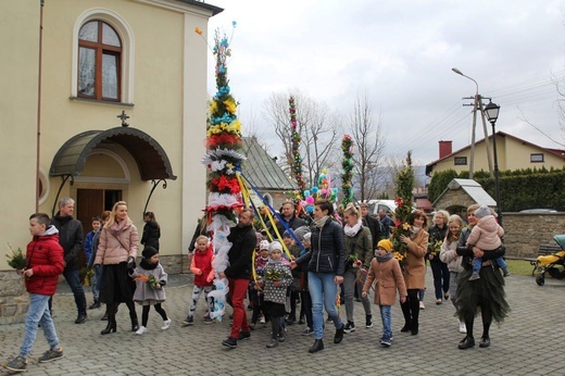 Kiermasz wielkanocny dla gości z Ukrainy w Hałcnowie
