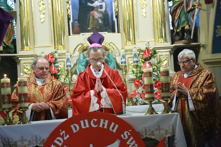 Bierzmowanie w Łososinie Górnej