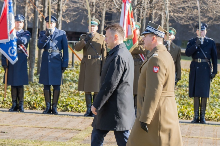 Min. Błaszczak w Muzeum Katyńskim: To było ludobójstwo na rozkaz Kremla