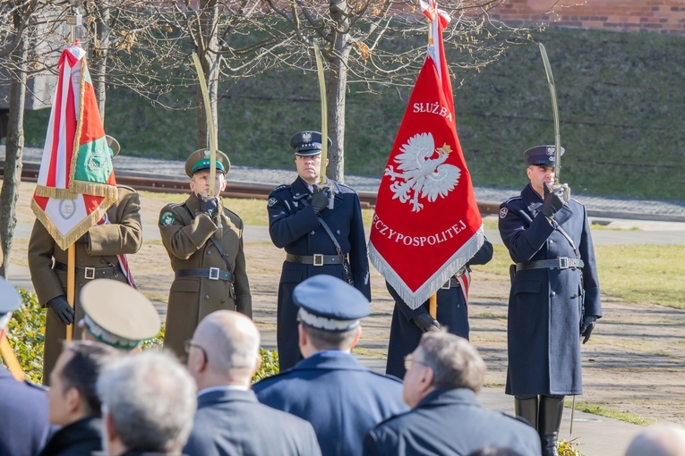 Min. Błaszczak w Muzeum Katyńskim: To było ludobójstwo na rozkaz Kremla
