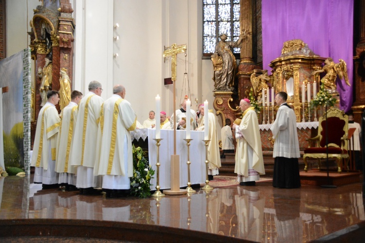 Inauguracja złotego jubileuszu diecezji opolskiej