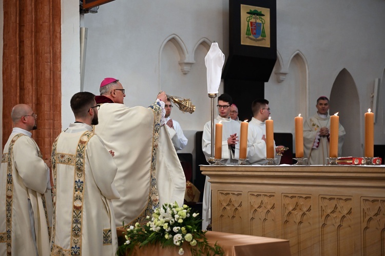 Msza Krzyżma w koszalińskiej katedrze