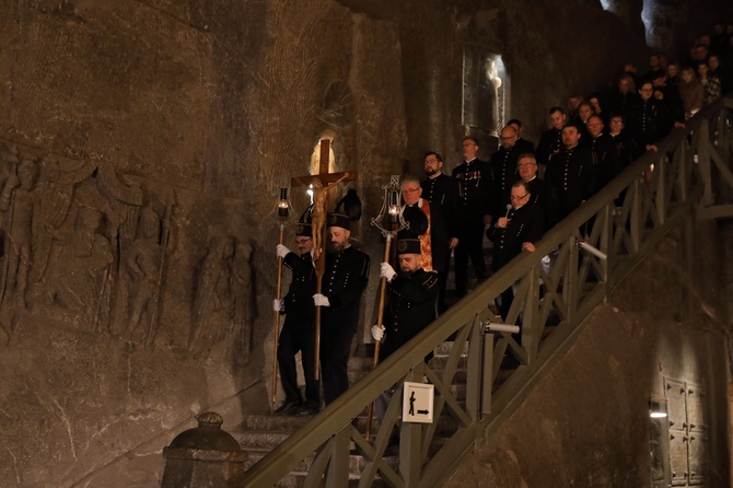 Podziemna Droga Krzyżowa w Kopalni Soli "Wieliczka"