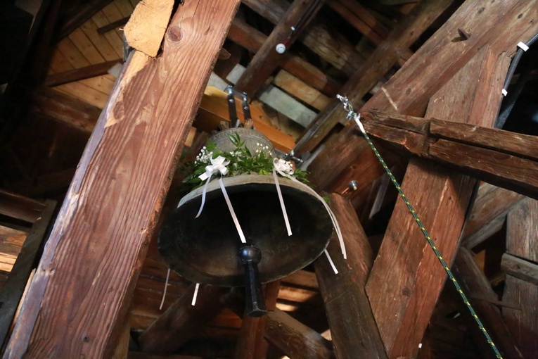 Poświęcenie dzwonu w Łososinie Górnej