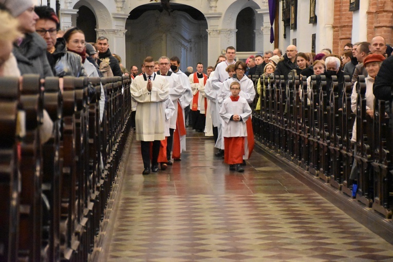 Liturgia Męki Pańskiej w archikatedrze oliwskiej