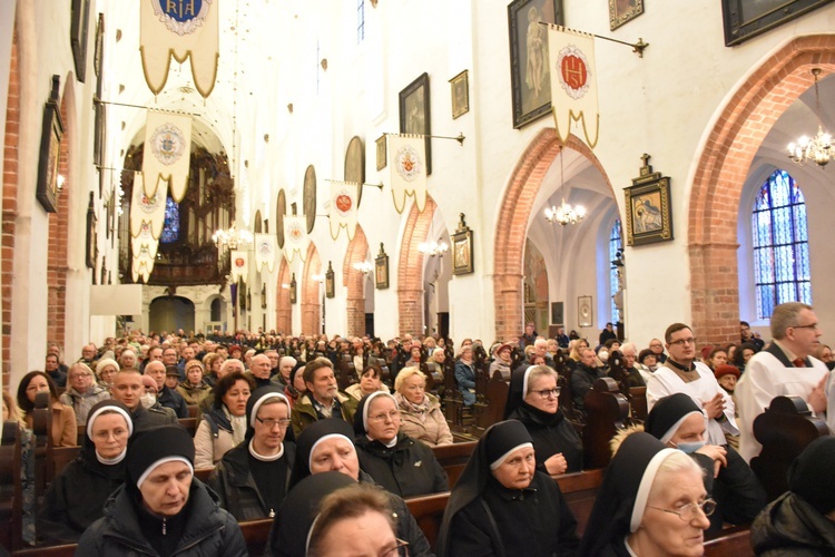 Liturgia Męki Pańskiej w archikatedrze oliwskiej