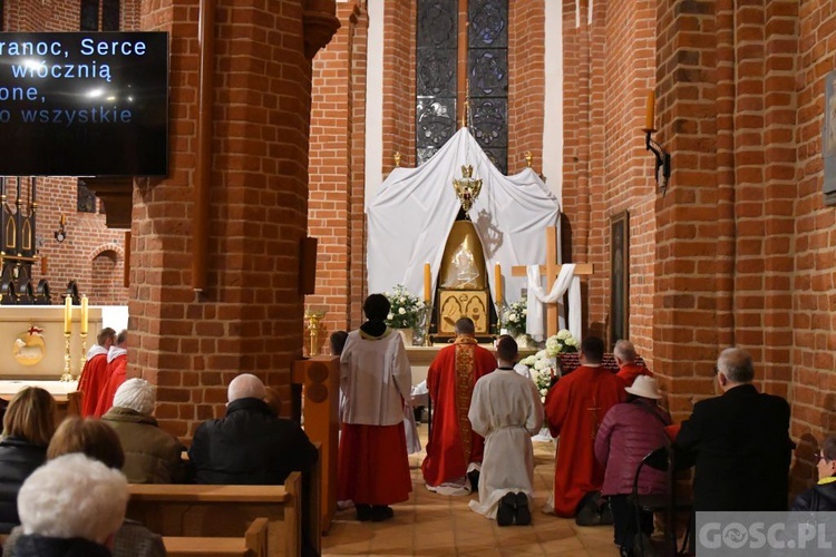 Liturgia Wielkiego Piątku w katedrze