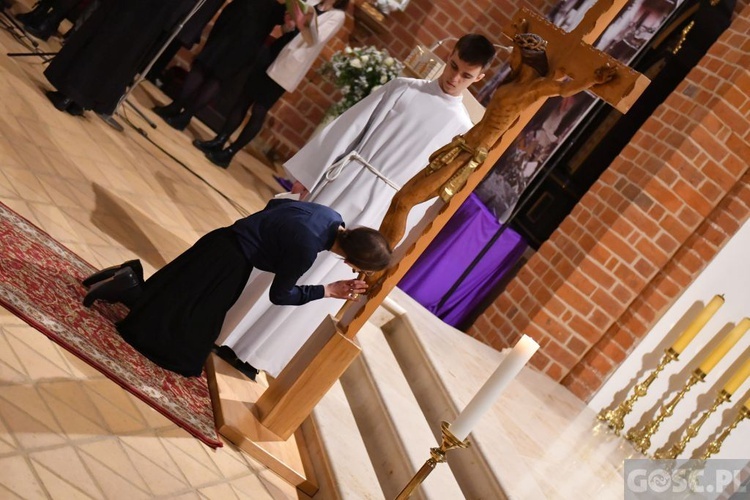 Liturgia Wielkiego Piątku w katedrze