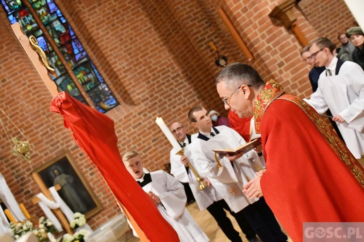 Liturgia Wielkiego Piątku w katedrze