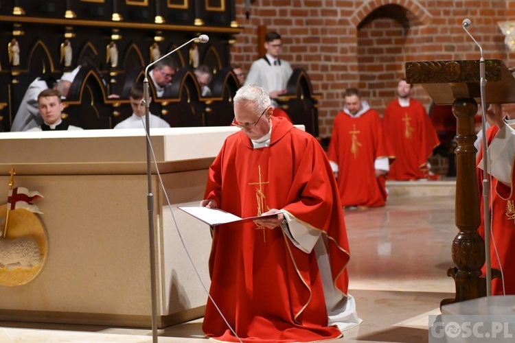 Liturgia Wielkiego Piątku w katedrze