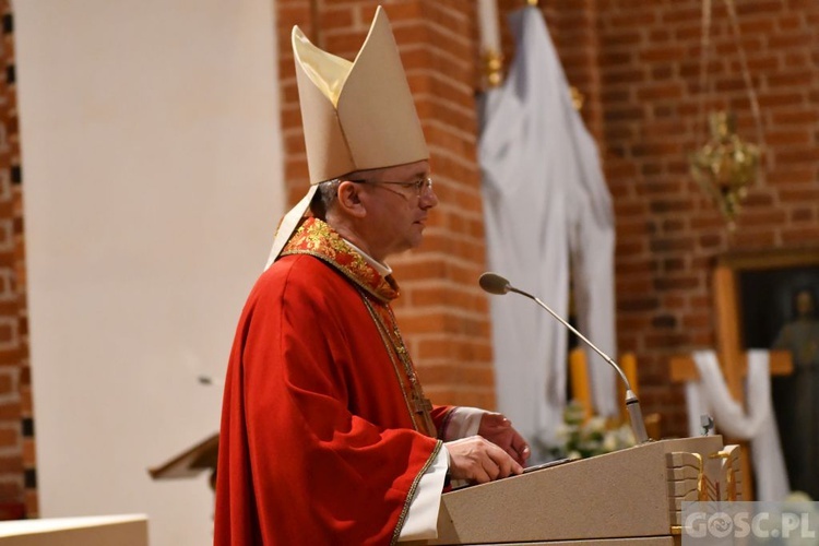 Liturgia Wielkiego Piątku w katedrze