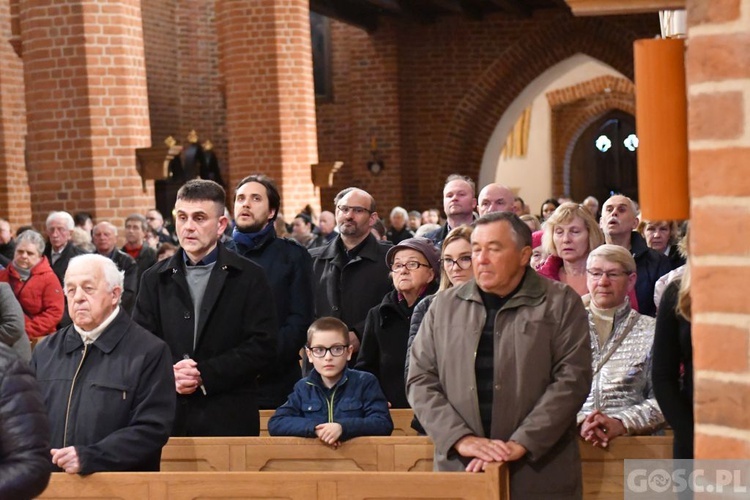 Liturgia Wielkiego Piątku w katedrze