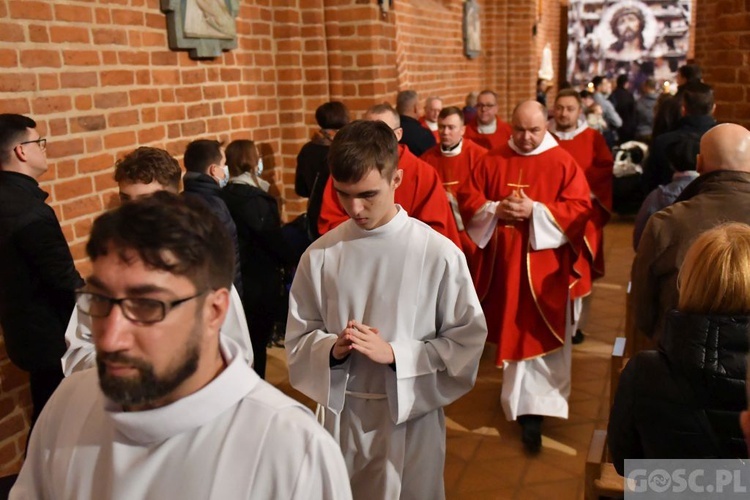 Liturgia Wielkiego Piątku w katedrze