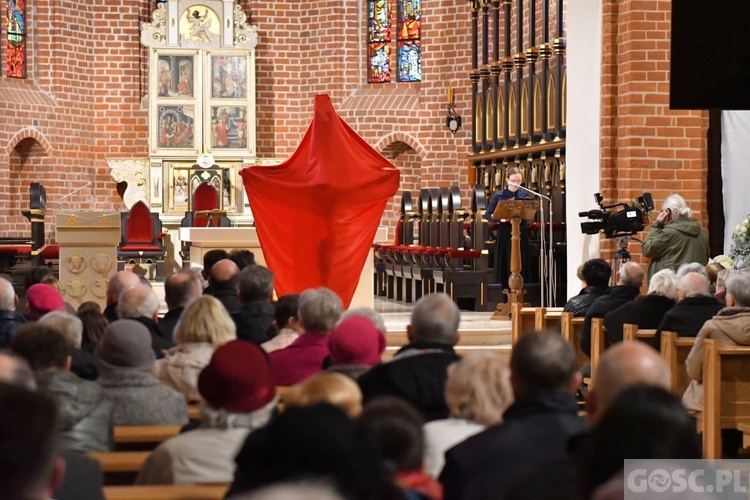 Liturgia Wielkiego Piątku w katedrze