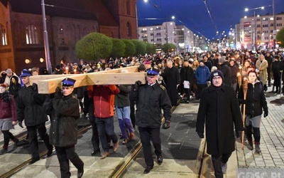 Droga Krzyżowa ulicami Gorzowa Wlkp.