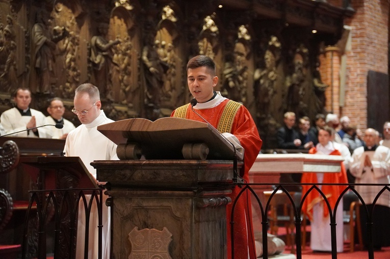 Wielki Piątek w archikatedrze wrocławskiej 2022