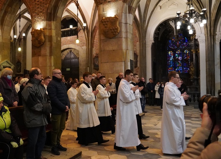 Wielki Piątek w archikatedrze wrocławskiej 2022