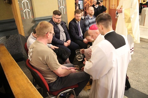 Liturgia Wielkiego Czwartku w katedrze św. Mikołaja w Bielsku-Białej - 2022