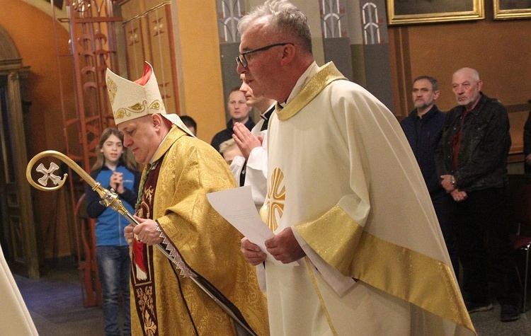 Liturgii Wielkiego Czwartku w katedrze św. Mikołaja w Bielsku-Białej przewodniczył biskup Piotr Greger.