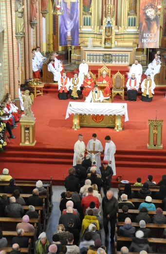 Liturgia Męki Pańskiej w parafiach diecezji