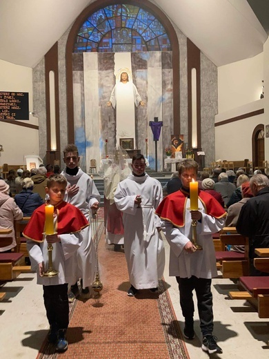 Liturgia Męki Pańskiej w parafiach diecezji