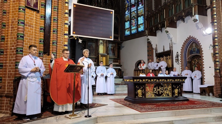 Liturgia Męki Pańskiej w parafiach diecezji