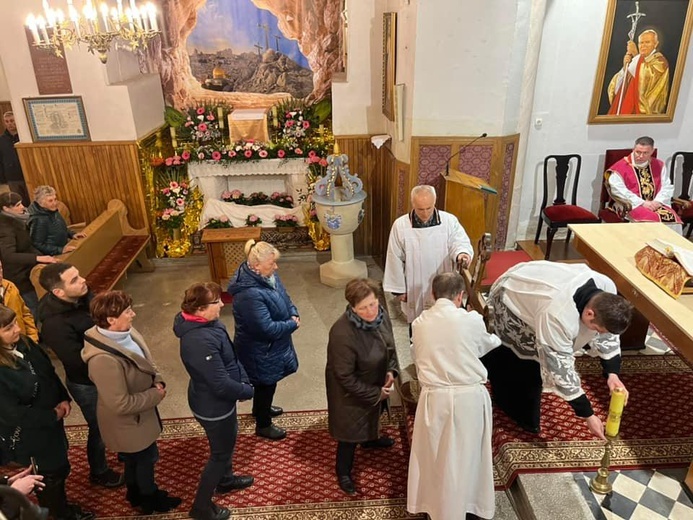 Liturgia Męki Pańskiej w parafiach diecezji