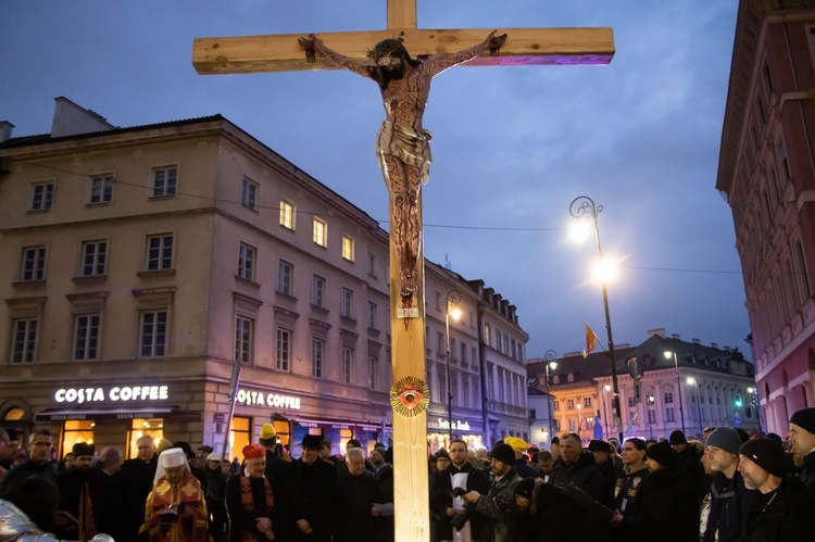 Centralna Droga Krzyżowa w intencji pokoju w Ukrainie 