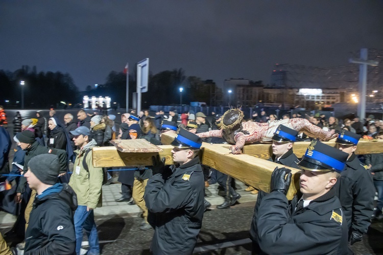 Centralna Droga Krzyżowa w intencji pokoju w Ukrainie 