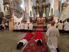 Katedra. Liturgia Wielkiego Piątku