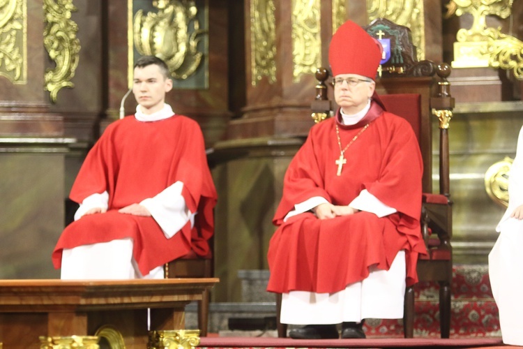 Liturgia Wielkiego Piątku w legnickiej katedrze