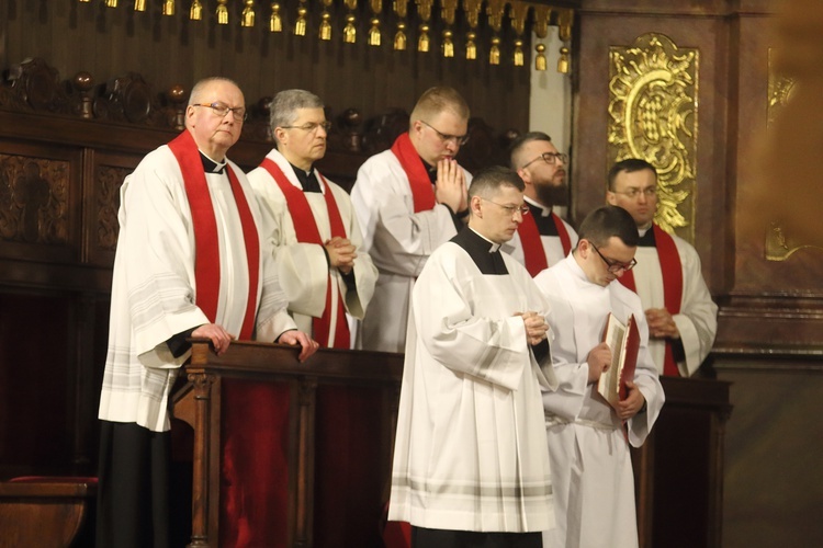 Liturgia Wielkiego Piątku w legnickiej katedrze