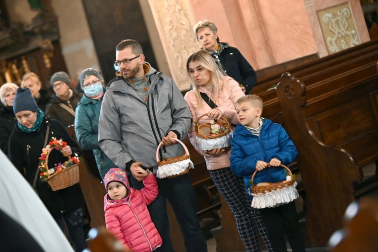 Poświęcenie pokarmów w świdnickiej katedrze [GODZINY]