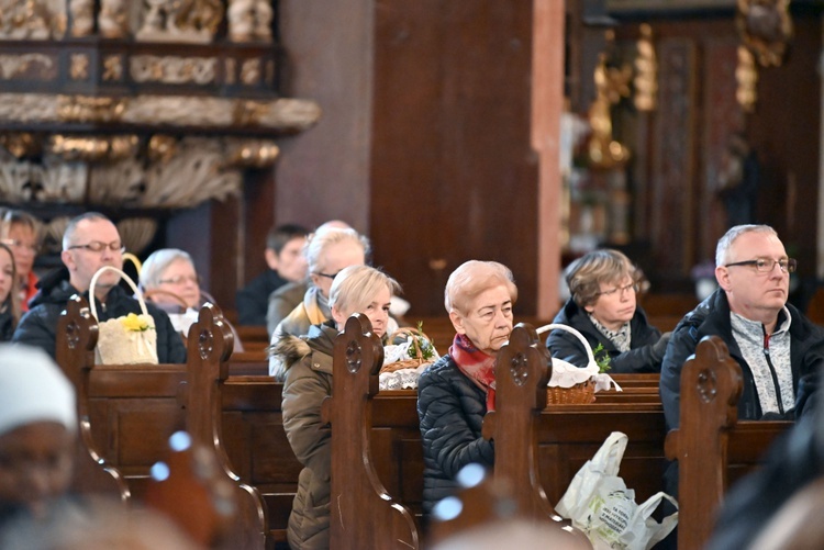 Poświęcenie pokarmów w świdnickiej katedrze [GODZINY]