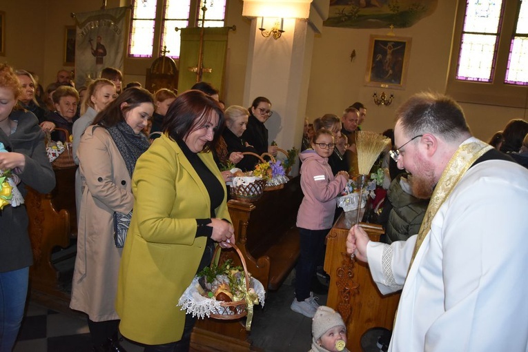 Święcenie pokarmów w Miętustwie 2022