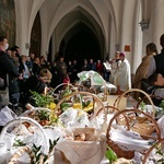 Poświęcenie pokarmów wielkanocnych w archikatedrze oliwskiej